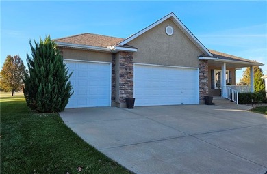 Raintree Lake- Jackson County Home Sale Pending in Lees Summit Missouri