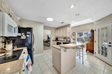 Welcome to 128 Bonaire Drive, the home at the beach that you - photo 6