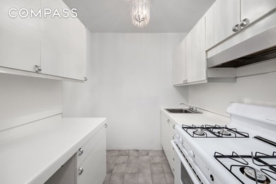 Welcome to 77 W 55th St, an elegant high-rise condominium - photo 3