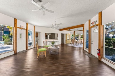 Coastal Comfort meets downtown Stuart Convenience This charming - photo 28