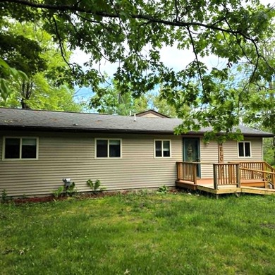 Beautiful Lakefront Ranch home on all-sport Ess Lake! Located on - photo 34