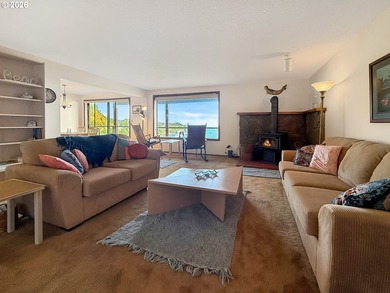 Oceanfront Living at Rainbow Rock! Experience breathtaking - photo 4