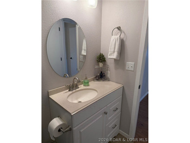 This is a really nice highly desired WALK IN unit with LVP - photo 10