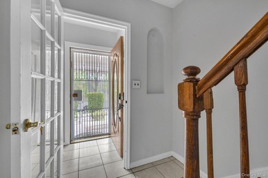 Welcome to this beautifully maintained and exceptionally bright - photo 4