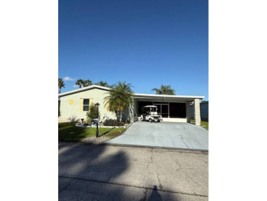 (private lake, pond, creek) Home For Sale in Auburndale Florida