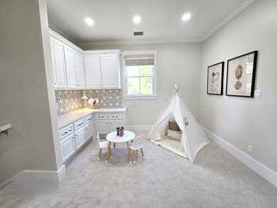 Experience elevated lakefront living in this furnished retreat - photo 20