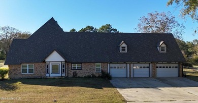 GORGEOUS ONE OF A KIND, CUSTOM Tudor home with plenty of space - photo 4