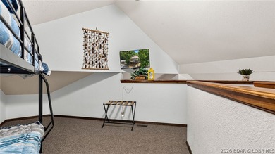Welcome to this beautifully updated 3-bedroom, 2.5 bath - photo 25