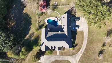 GORGEOUS ONE OF A KIND, CUSTOM Tudor home with plenty of space - photo 6