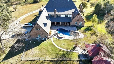 GORGEOUS ONE OF A KIND, CUSTOM Tudor home with plenty of space - photo 7