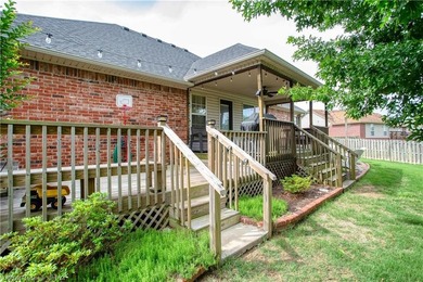 Beautiful 4 bedroom, 2 bath home just off Lake Jack Nolen. The - photo 30