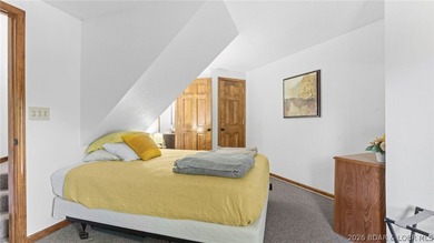Welcome to this beautifully updated 3-bedroom, 2.5 bath - photo 31