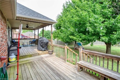 Beautiful 4 bedroom, 2 bath home just off Lake Jack Nolen. The - photo 31