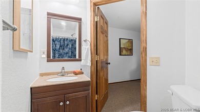Welcome to this beautifully updated 3-bedroom, 2.5 bath - photo 35