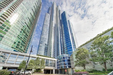 Lake Michigan - Cook County Condo For Sale in Chicago Illinois