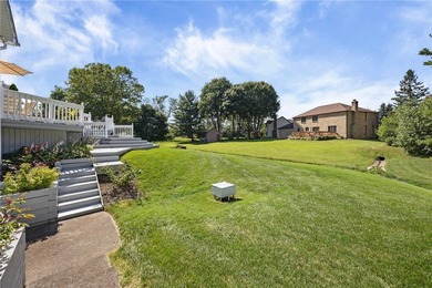 Welcome to this impeccably maintained 4-bedroom, 3.5-bath - photo 44