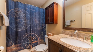 Don't miss this well-maintained walk-in level 1 bedroom, 1 - photo 8