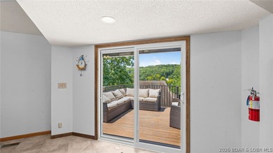 Welcome to this beautifully updated 3-bedroom, 2.5 bath - photo 48