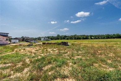 Welcome to East Village in Greenwood, Arkansas, where timeless - photo 8