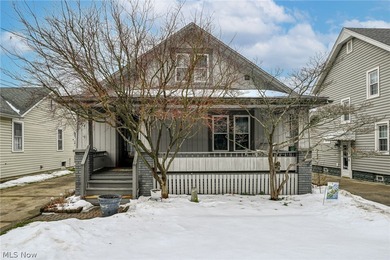 (private lake, pond, creek) Home For Sale in Cuyahoga Falls Ohio