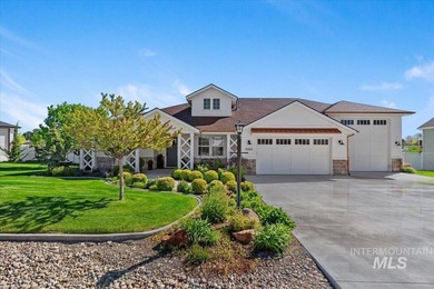 Don't miss this 2018 Parade Home, built by Vantage Homes with - photo 4