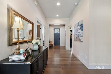 Don't miss this 2018 Parade Home, built by Vantage Homes with - photo 7