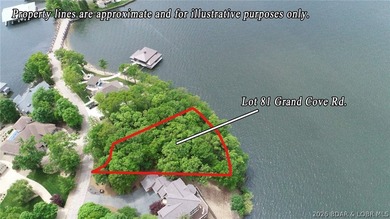 Discover the perfect setting for your dream lakefront estate in - photo 5