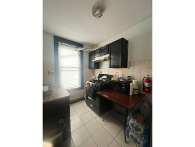 Excellent investment opportunity: Mixed-use building with one - photo 7