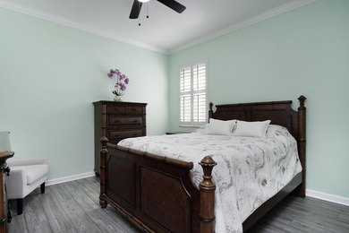 Endless natural light and low maintenance single-level living - photo 11