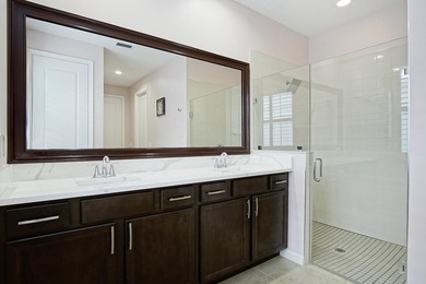 Endless natural light and low maintenance single-level living - photo 13