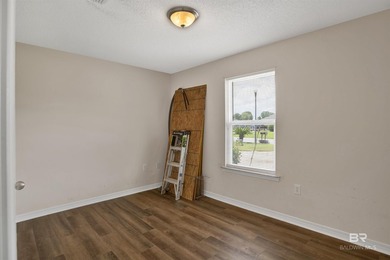 Priced to sell! 3 Bedroom 2 bath home close to town in Central - photo 16