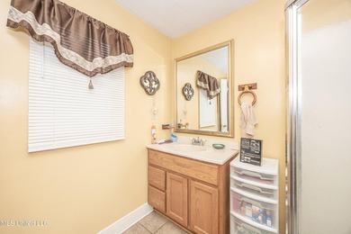 Discover exceptional potential with this 3 bedroom, 2 bath home - photo 16