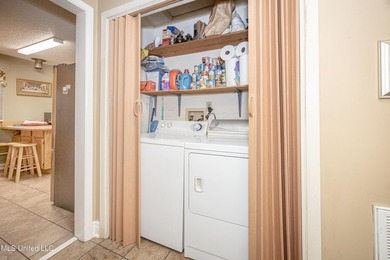 Discover exceptional potential with this 3 bedroom, 2 bath home - photo 25
