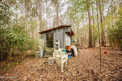 Discover exceptional potential with this 3 bedroom, 2 bath home - photo 43