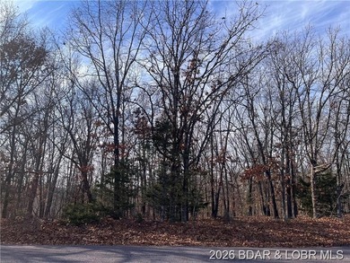 Looking for privacy without giving up convenience? This property - photo 1