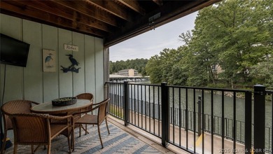 Turn-key lakefront living in the gated Southwood Shores complex - photo 9