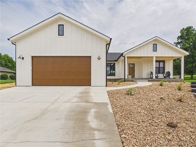 Experience the appeal of brand-new construction in Indian Rock - photo 4
