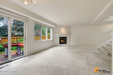 Townhome w/vaulted ceiling & skylights provides plenty of - photo 11