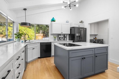 Nestled in the serenity of Bonny Doon, this exquisite 5-bed - photo 12