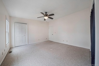 Welcome to Hidden Lake Estates, a well-maintained waterfront - photo 12