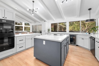 Nestled in the serenity of Bonny Doon, this exquisite 5-bed - photo 15