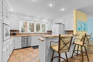 Welcome to your slice of island life on beautiful Seabrook