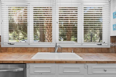 Welcome to your slice of island life on beautiful Seabrook