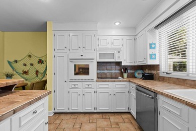 Welcome to your slice of island life on beautiful Seabrook