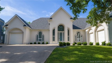 Welcome to a lakefront property full of opportunity! Nestled - photo 1