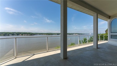 Welcome to a lakefront property full of opportunity! Nestled - photo 3