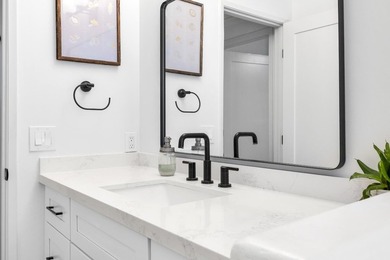 Nestled in the serenity of Bonny Doon, this exquisite 5-bed - photo 23