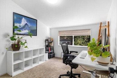 Nestled in the serenity of Bonny Doon, this exquisite 5-bed - photo 24