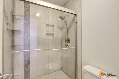 Townhome w/vaulted ceiling & skylights provides plenty of - photo 29