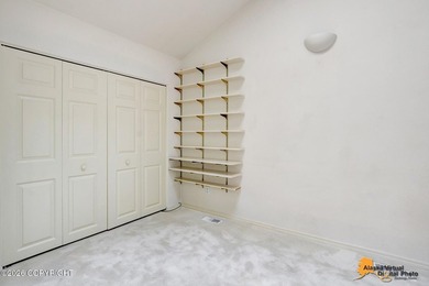 Townhome w/vaulted ceiling & skylights provides plenty of - photo 30